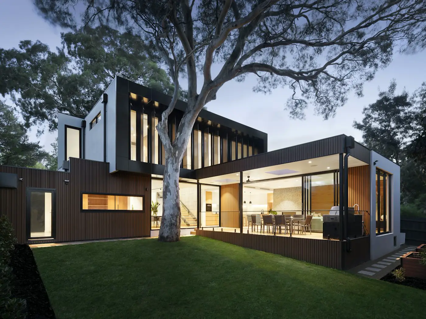 Illustrative photograph of a modern house. Not a ULOT Construction project.